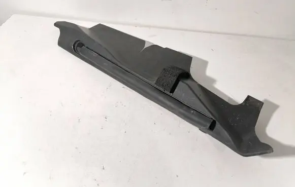 Fender end trim