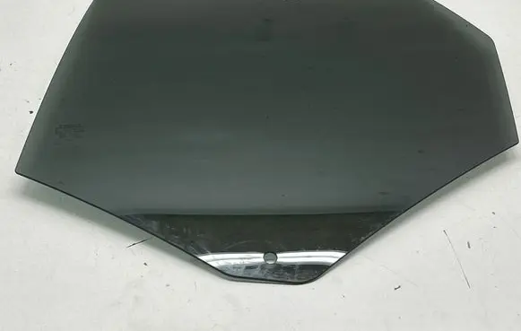 Volvo XC60 Rear door window glass DOT618M392AS3 E000233