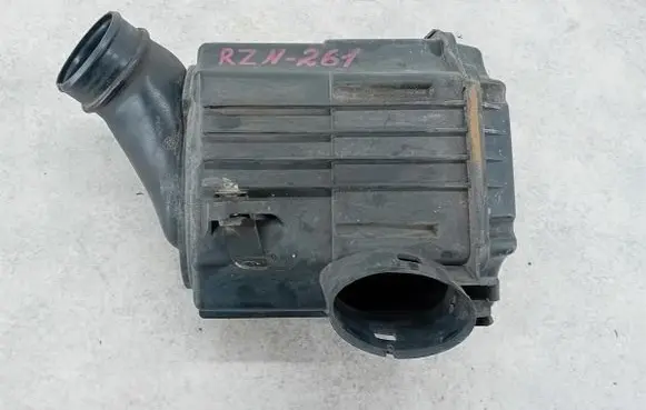 Alfa Romeo 159 Air filter box 
