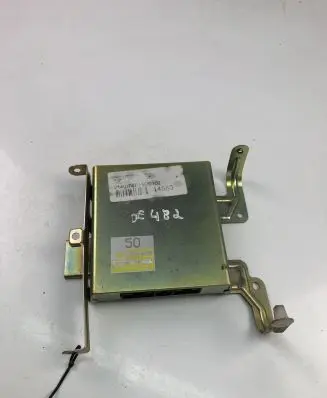Nissan Primera Engine control unit/module 2260461J00