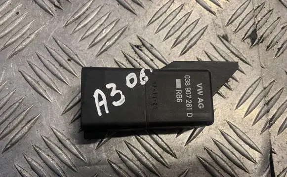 Audi A3 S3 8P Glow plug pre-heat relay 0281003038