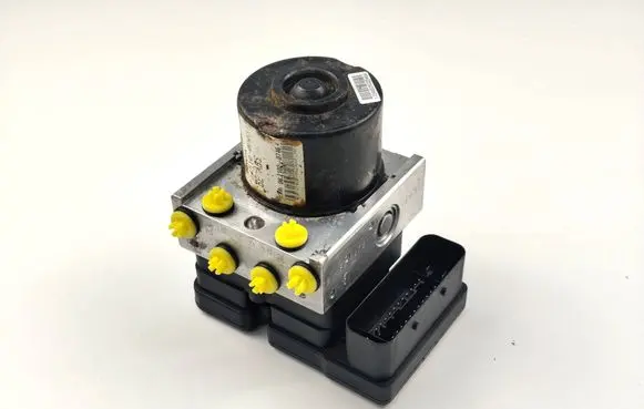 Toyota Yaris ABS Pump 445100D031 06210207464 895410D040