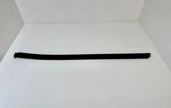 Volkswagen ID.4 Rubber seal front door window/glass 1T4837479