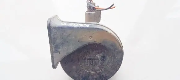 Ford Focus Horn signal e335717
