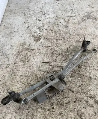 Mazda 3 I Front wiper linkage and motor