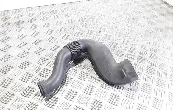 Skoda Fabia Mk2 (5J) Air intake hose/pipe 6Y0129618A