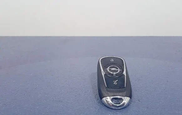 Opel Insignia A Ignition lock 13511625A