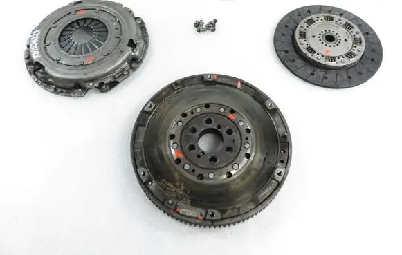 Fiat Croma Dual mass flywheel 415084110