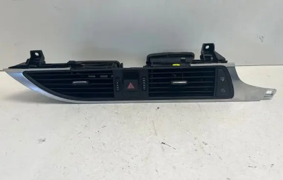 Audi A7 S7 4G Dash center air vent grill 4G2820951