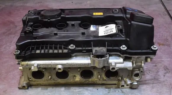 BMW 1 E81 E87 Engine head 75059759
