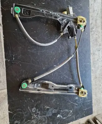 Ford Fusion II Front door window regulator with motor R9CRB C03711-105