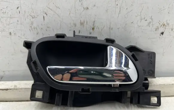 Peugeot 3008 I Front door interior handle 9683446577 9683446077