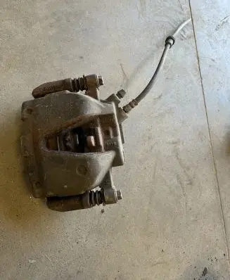 Mercedes-Benz GLK (X204) Front brake caliper