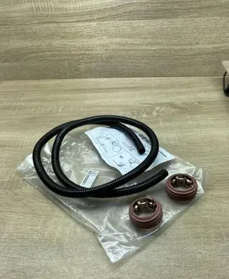 Volkswagen PASSAT B7 Webasto auxiliary heater fuel line/pipe 1310906C 1318057B