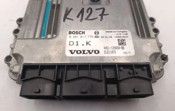 Volvo S40 Engine control unit/module 0281011775 31211076 4N5112A650BB