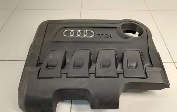 Audi A3 S3 A3 Sportback 8P Engine cover (trim) 03L103925S