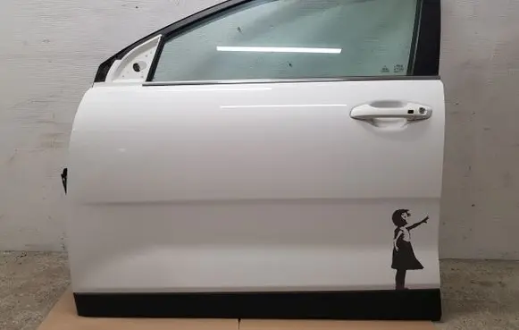 KIA Stonic Front door