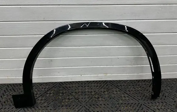 BMW X2 F39 Front arch trim 8069162 5177