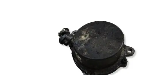 BMW 5 E60 E61 Vacuum pump 