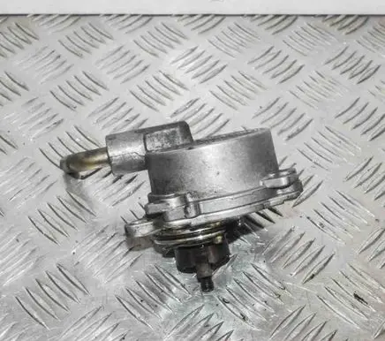 Mercedes-Benz CLK A209 C209 Vacuum pump A6112300065