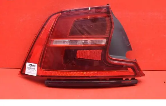Volvo S90, V90 Rear/tail lights 31656773