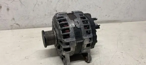 Nissan X-Trail T32 Generator/alternator 231004BE0A