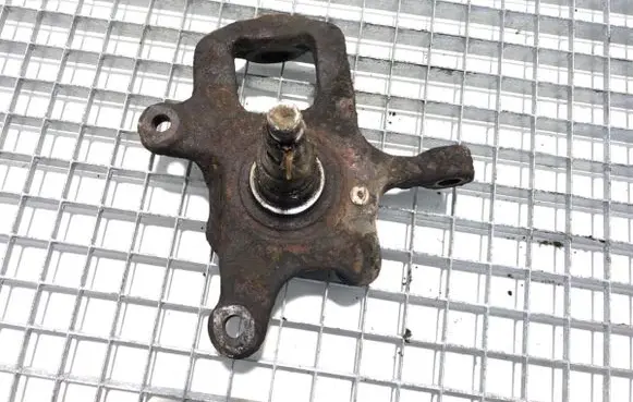 Mercedes-Benz Sprinter W901 W902 W903 W904 Front wheel hub spindle knuckle