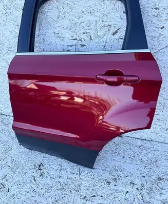 Ford Kuga II Rear door