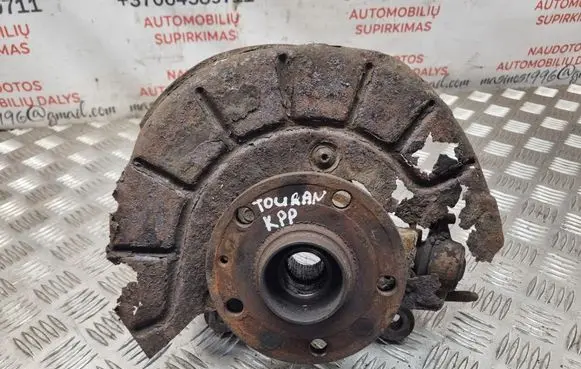 Volkswagen Touran I Front wheel hub spindle knuckle