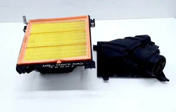 Toyota Auris E180 Air filter box 3465454 105435
