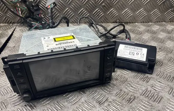 Jeep Patriot Radio/CD/DVD/GPS head unit 5064761AC T00BE347750098 3VL941909