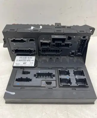 Mercedes-Benz E W211 Comfort/convenience module 2115453901