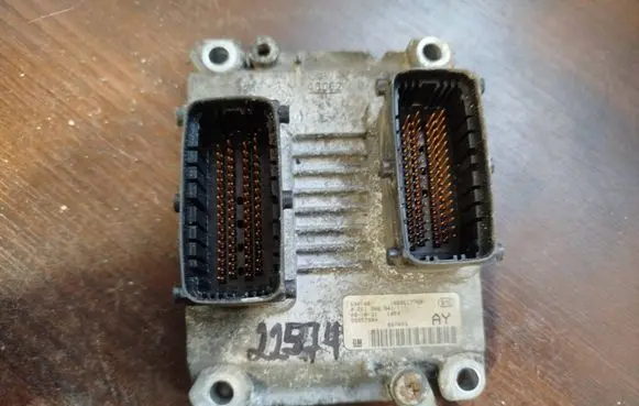 Opel Corsa C Engine control unit/module 55557934 0261208941