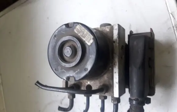 Opel Zafira B ABS Pump 000405081E2