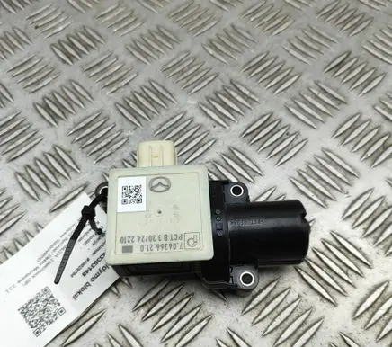 Mazda 3 Intake manifold valve actuator/motor 706366210