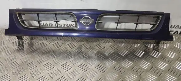 Nissan Primera Front bumper upper radiator grill 6231095N00