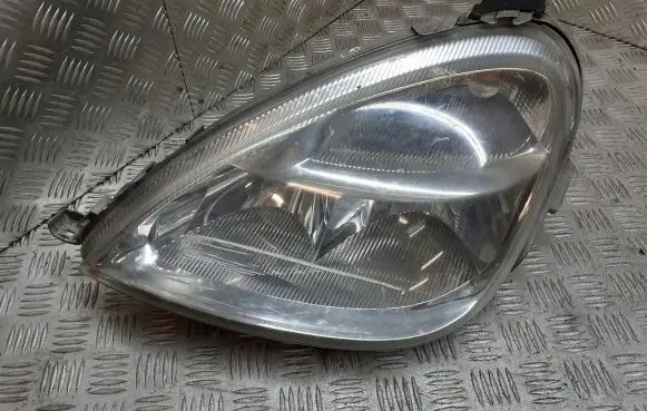Mercedes-Benz A W168 Headlight/headlamp A1688201761