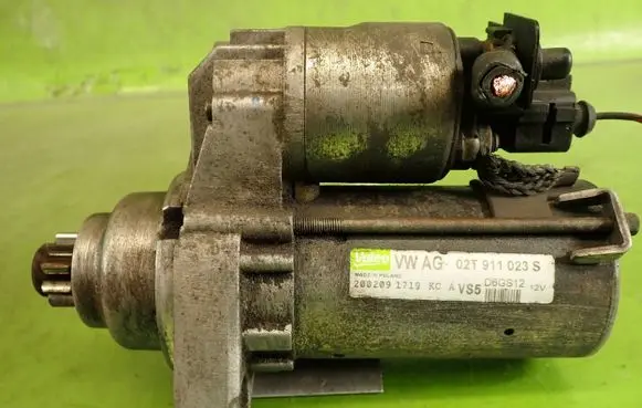 Volkswagen Polo IV 9N3 Starter motor 02T911023SD6GS12