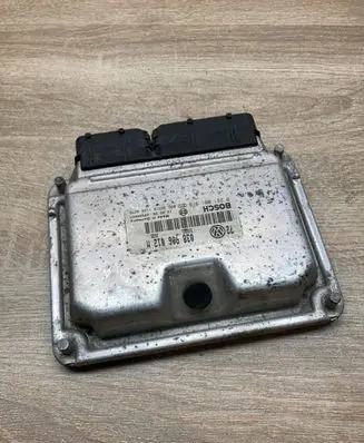 Volkswagen Golf IV Engine control unit/module ECU 038906012M 0281001979