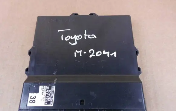 Toyota Corolla E210 E21 Engine control unit/module 8998102380