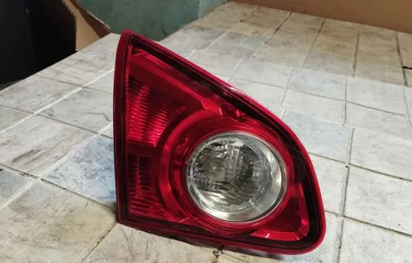 Nissan Qashqai Tailgate rear/tail lights 26555JD800