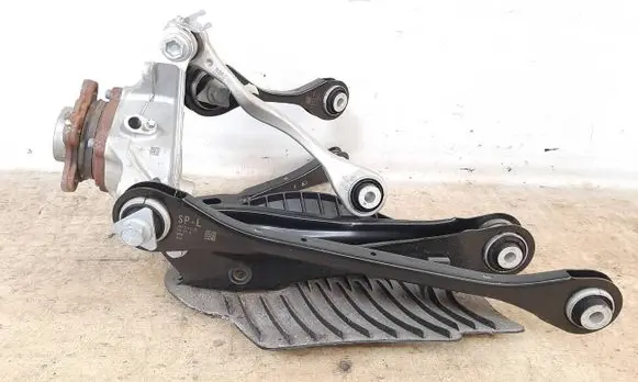 BMW X3 G01 Stub axle 6871029 6871027 6870981