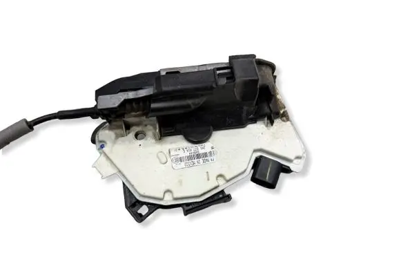 Volkswagen Amarok Front door lock 2H1837016E