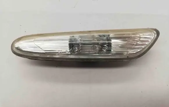 BMW 3 E92 E93 Front fender indicator light 7253325
