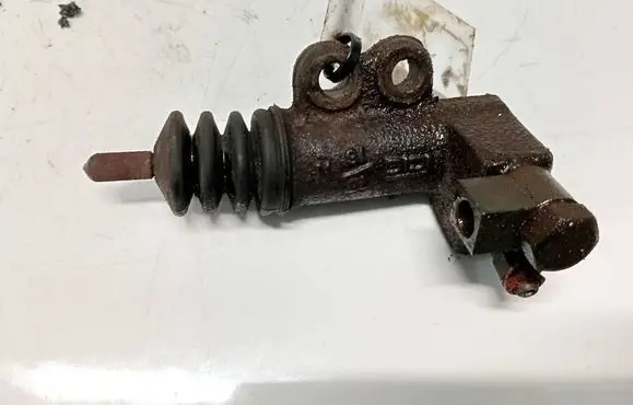 Hyundai i30 Clutch master cylinder 