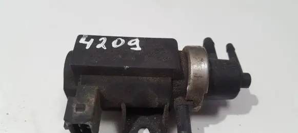 Volkswagen PASSAT B4 Turbo solenoid valve 72190320 94T039