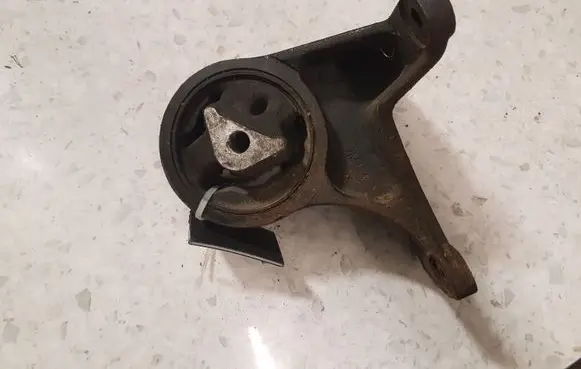 Jeep Grand Cherokee (WJ) Engine mount bracket 52059050