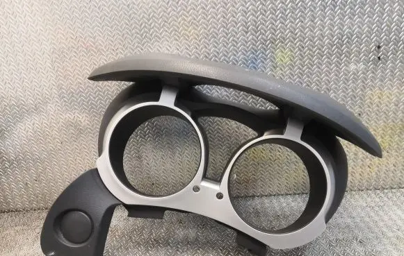 Nissan Juke I F15 Dashboard trim 682401KE0A