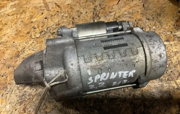 Mercedes-Benz Sprinter W906 Starter motor A0061514501 4280005510