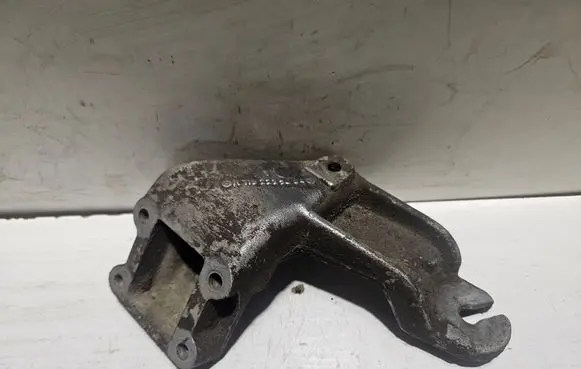 Mercedes-Benz S W126 Engine mounting bracket 1162235004